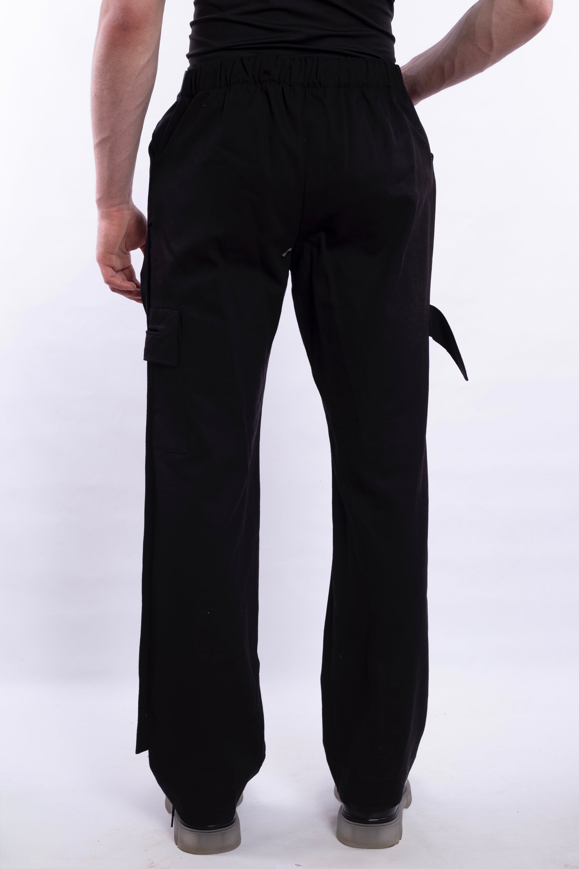 Black Pants L4