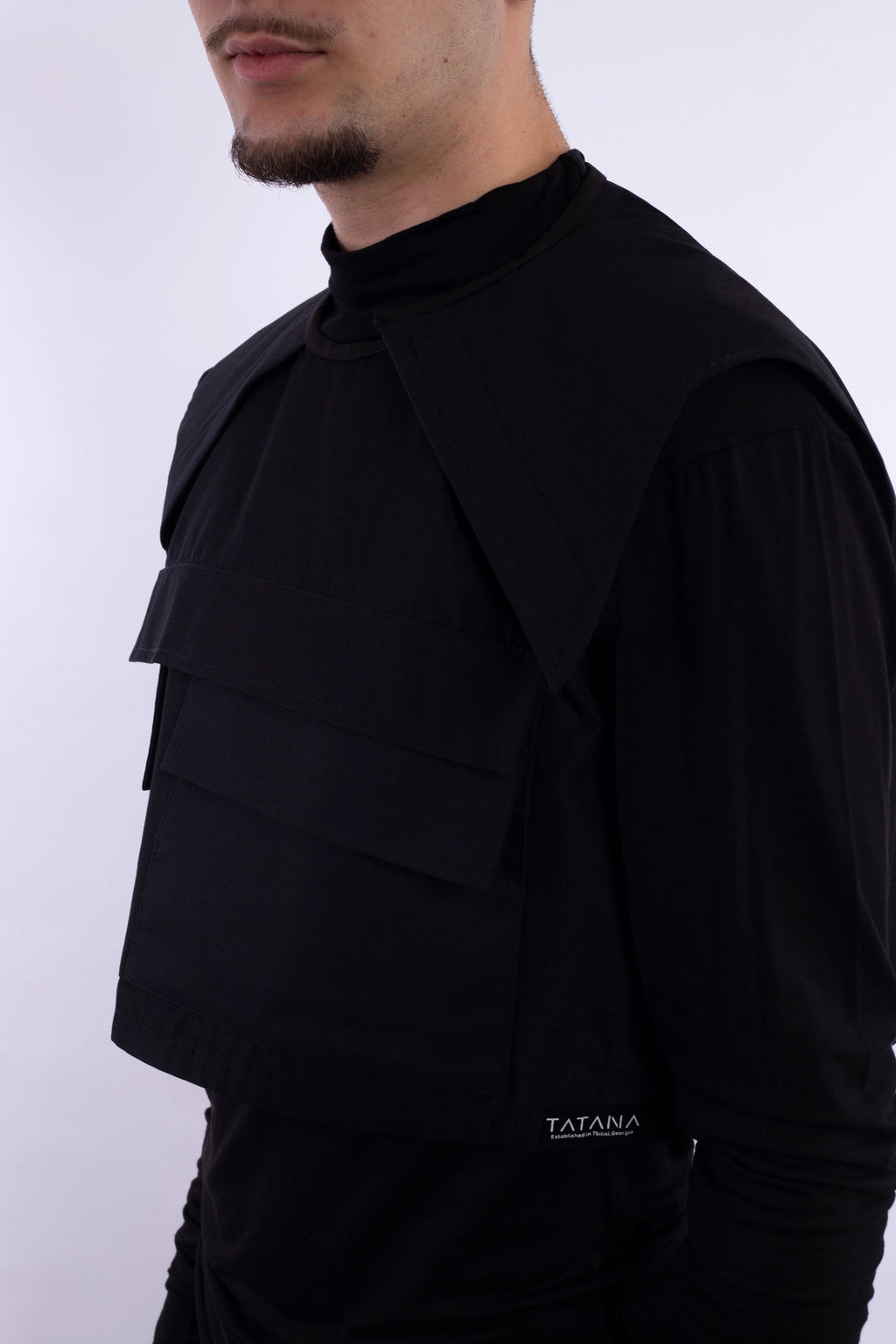 Black Croped Jacket With Pockets