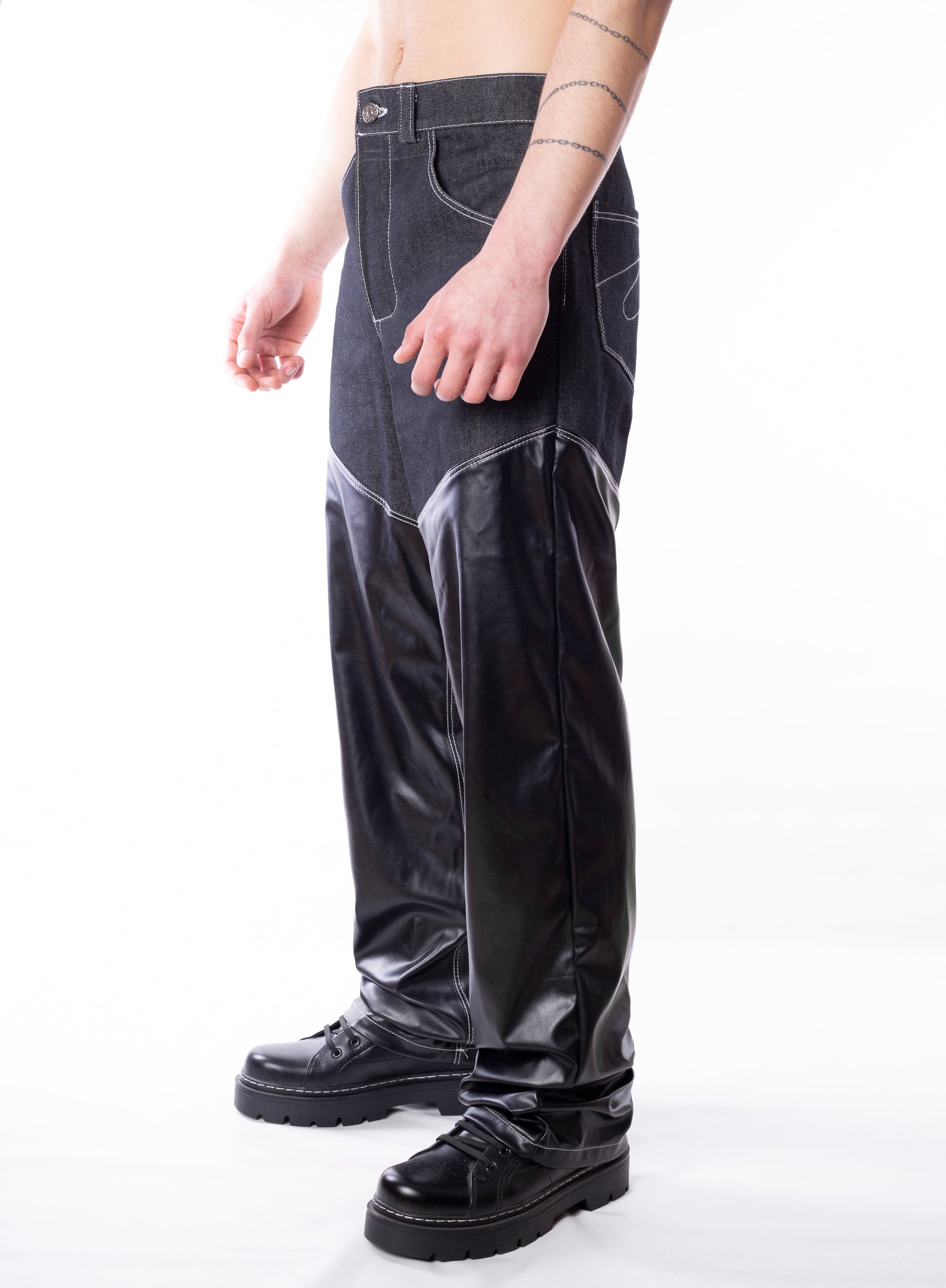 Denim Pants With Leather