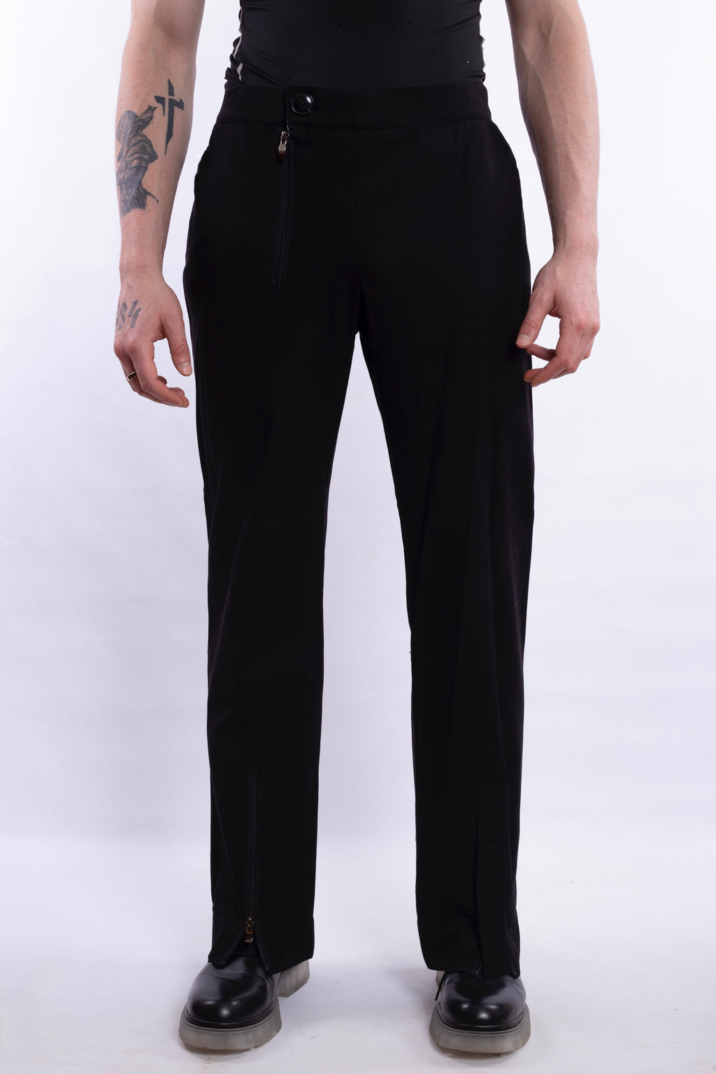 Black Pants L1