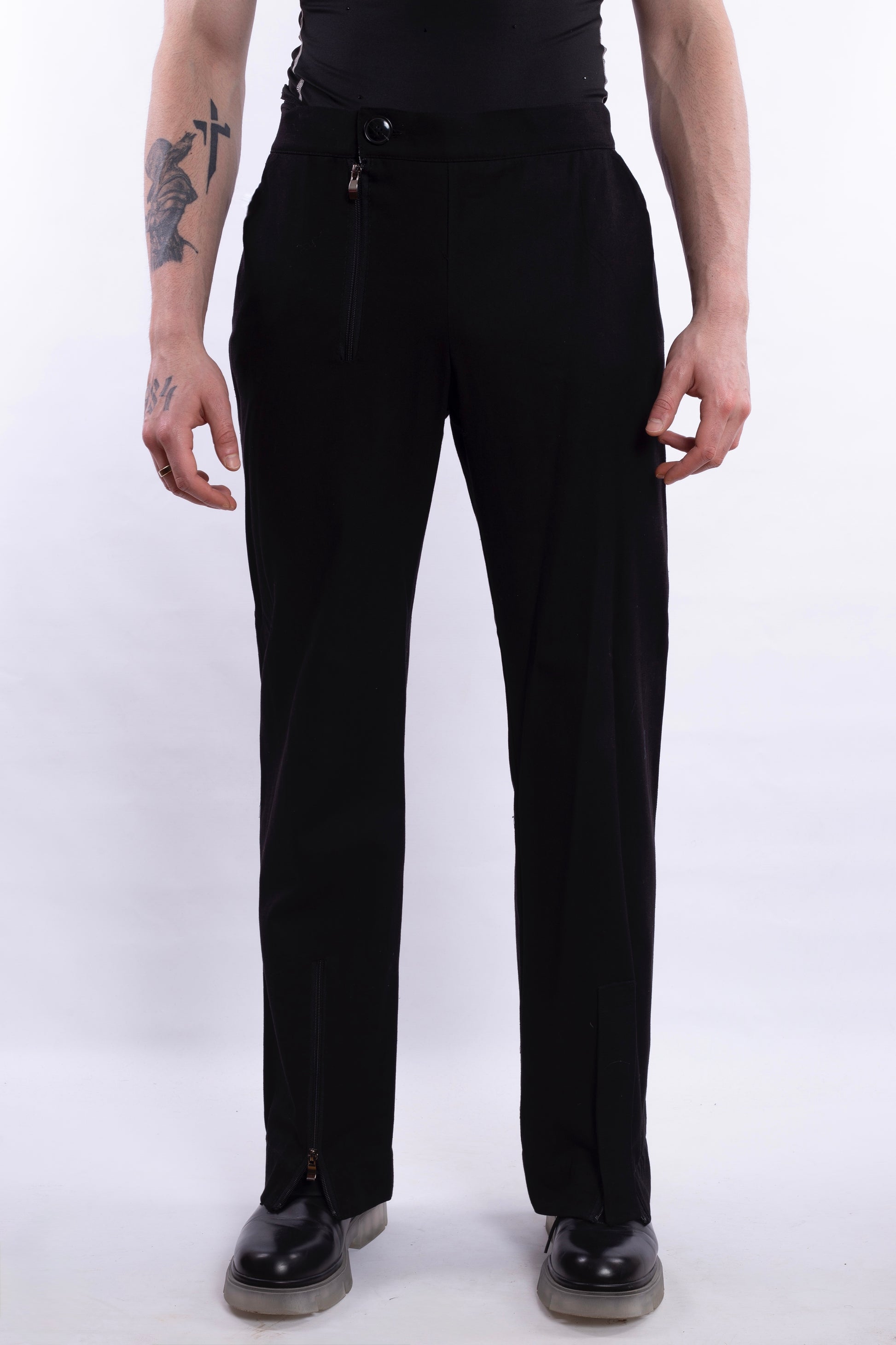 Black Pants L1