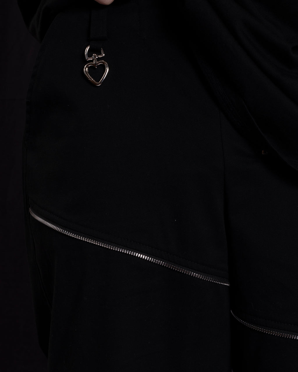 Cargo Pants with Zippers M4