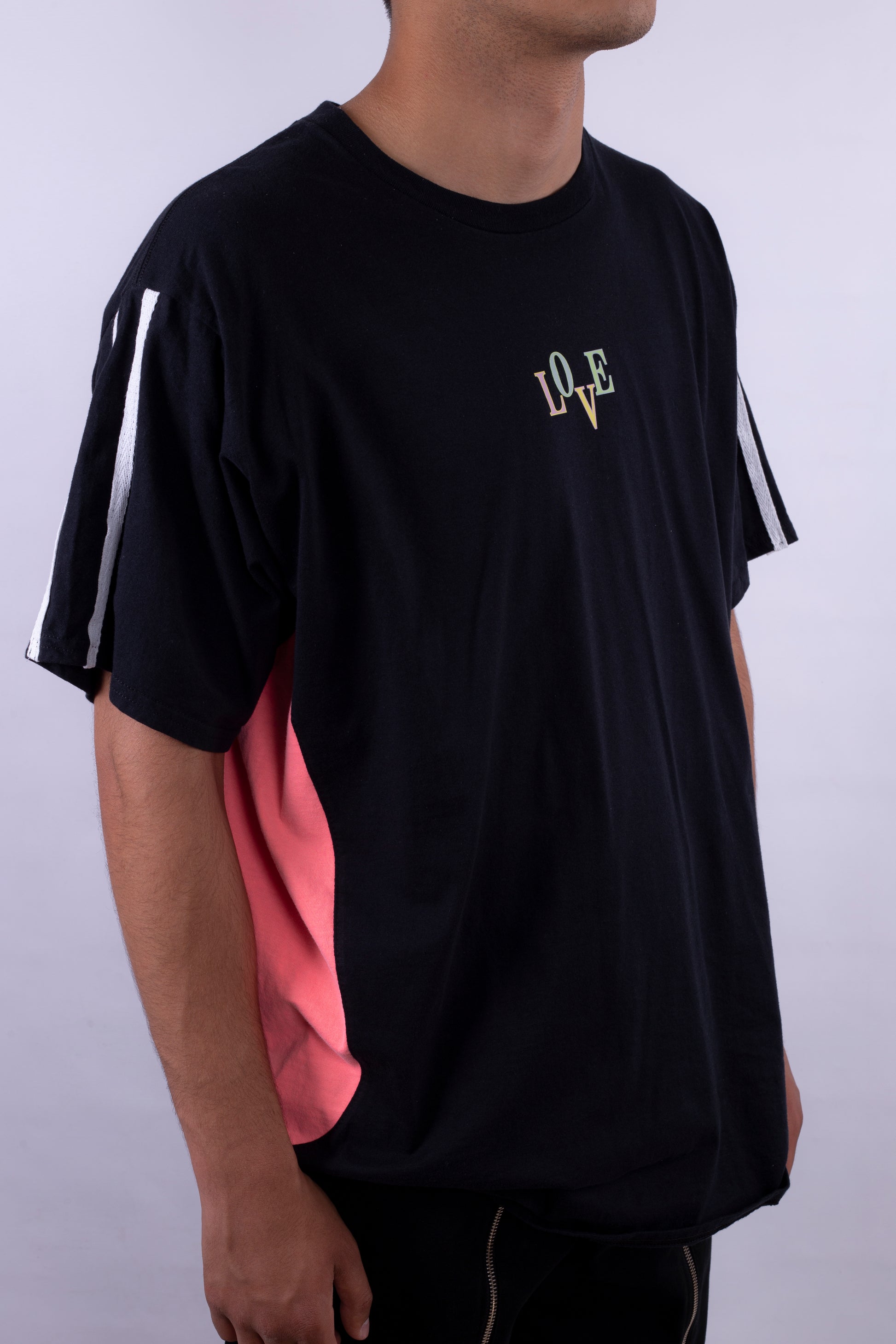 LOVE Tee