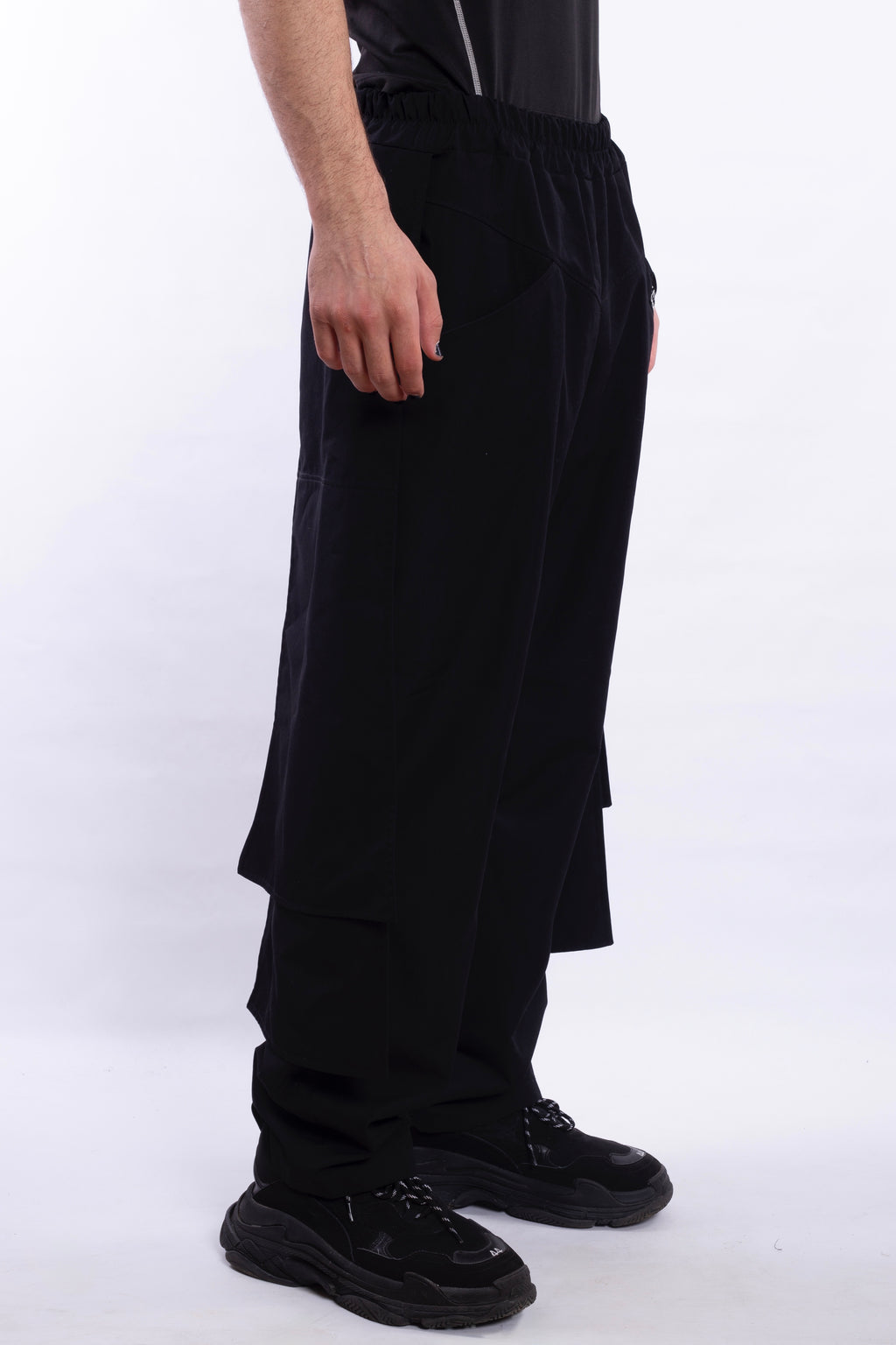 Black Pants L10 With Back Details