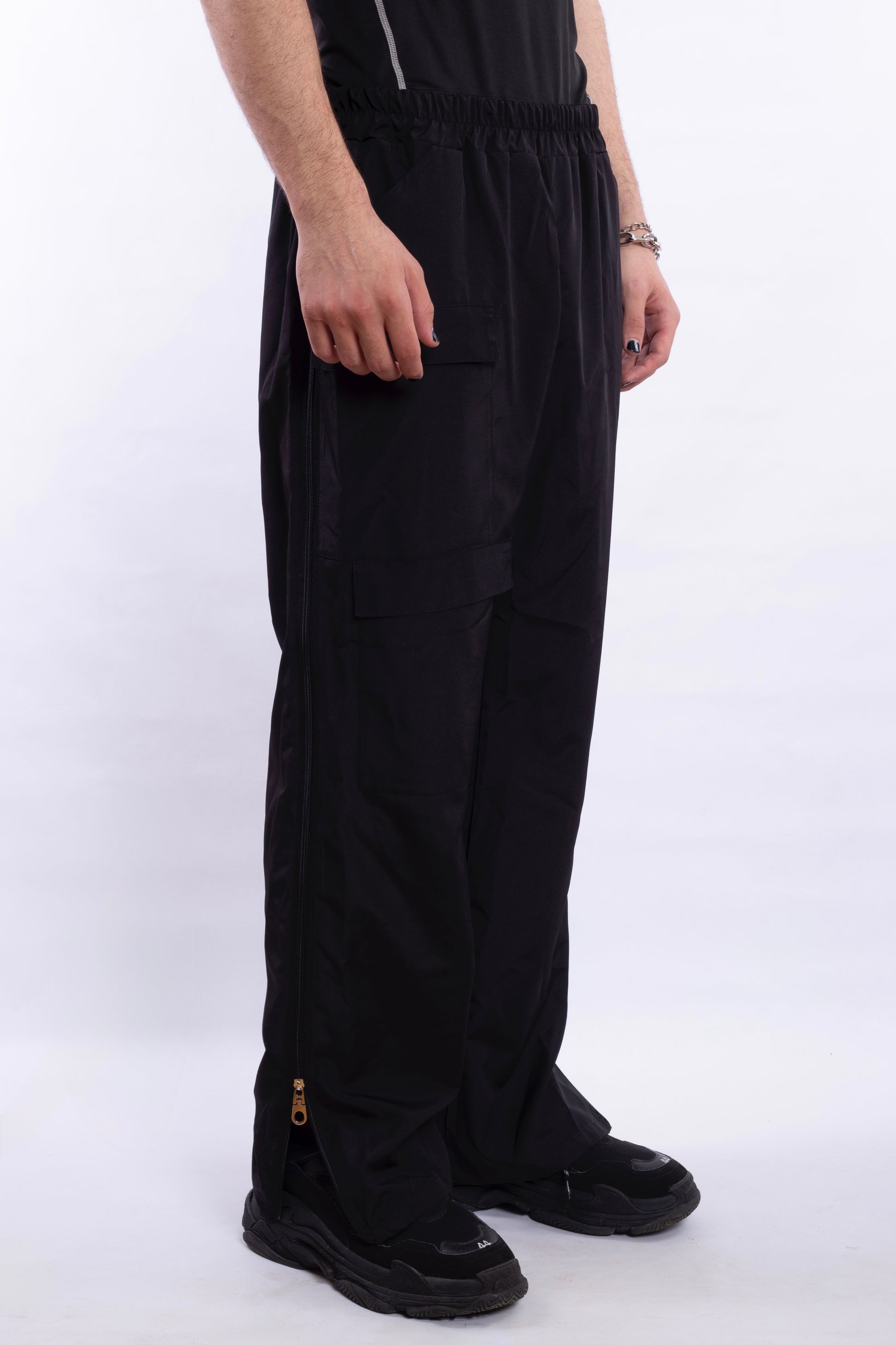 Black Pants L8 With Zippers
