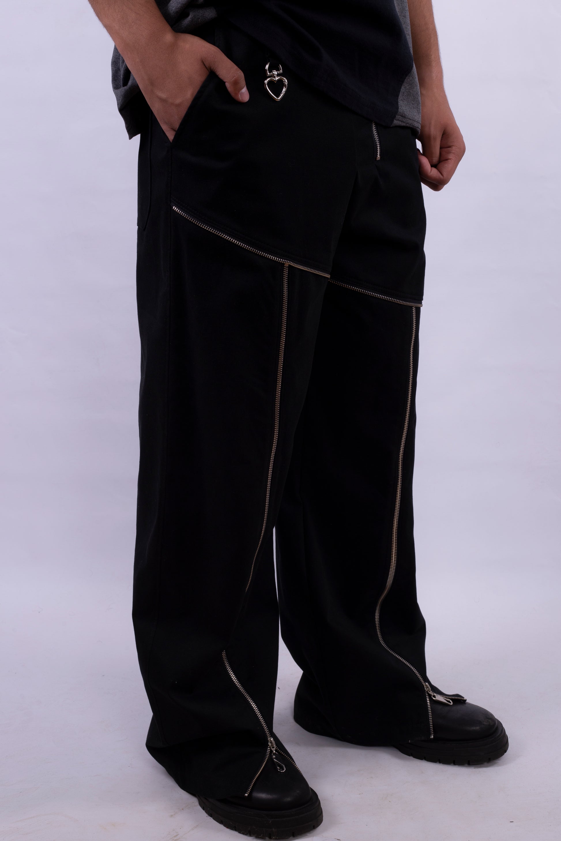 Cargo Pants with Zippers M5
