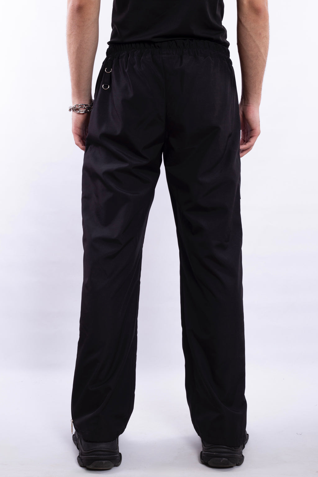Black Pants L15 With Metalic Details