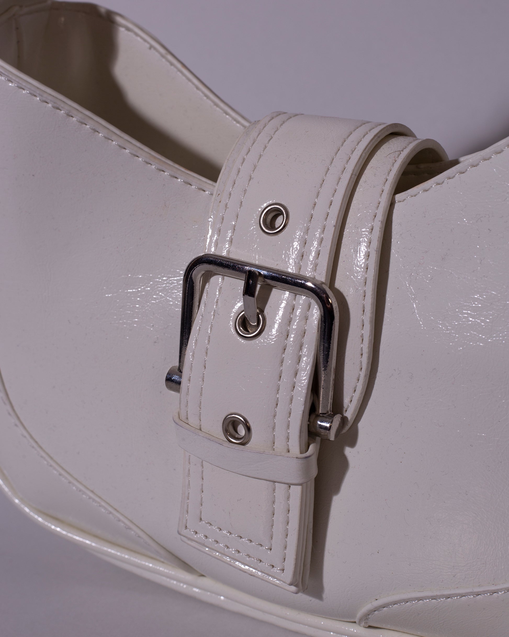 Pookie Keychain Bag (White)